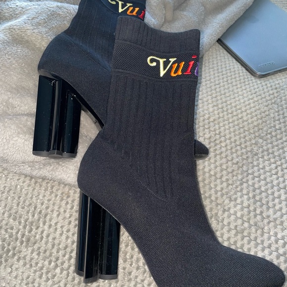 Louis Vuitton sock booties - Picture 2 of 4